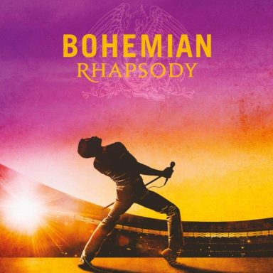 Silueta de un cantante de pie con micrófono, fondo colorido y título "Bohemian Rhapsody".